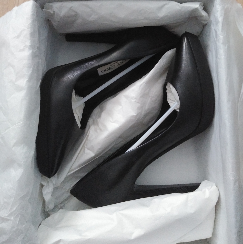 Jimmy Choo Pointy toe pump